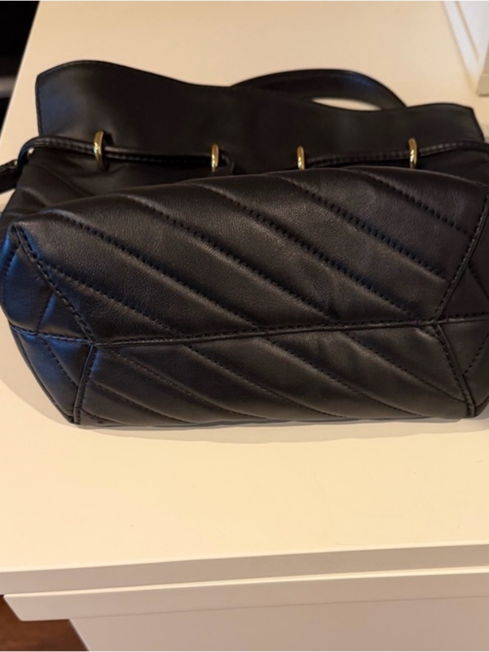 Tory Burch Kira Quilted Chevron Drawstring bucket Bag - Picture 4 of 8